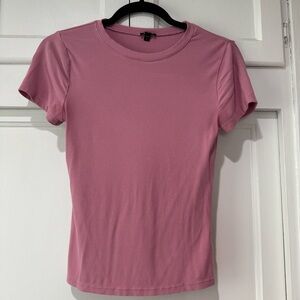 Express Ribbed Fitted Crew Neck Tee